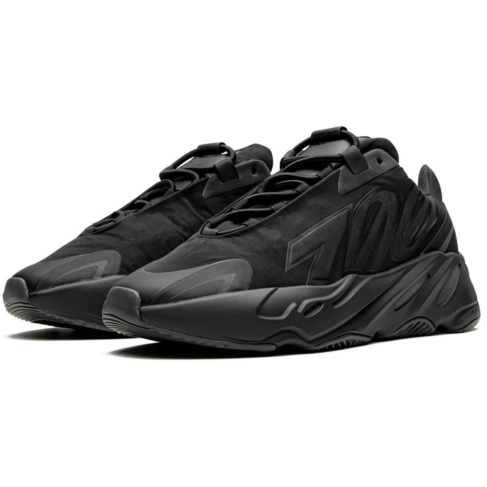 new yeezy 700 black
