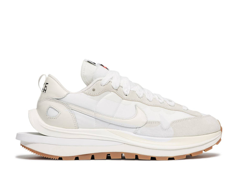 SACAI X NIKE VAPORWAFFLE SAIL WHITE GUM