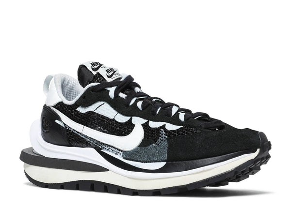 SACAI X NIKE VAPORWAFFLE BLACK WHITE